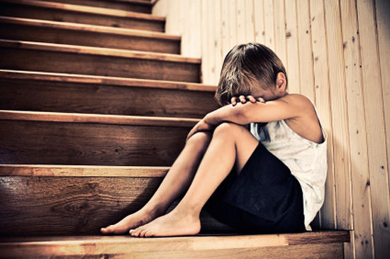 Как уберечь детей от эмоциональных травм?